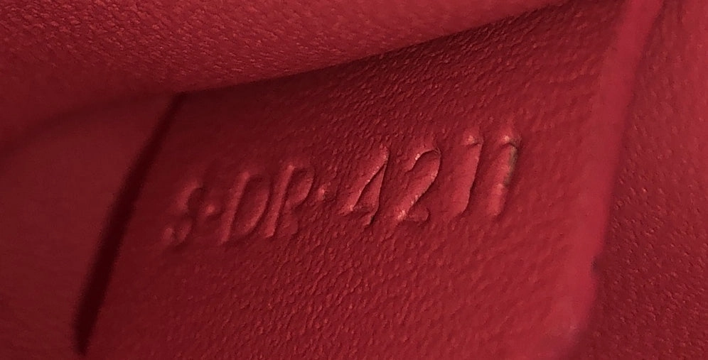 Triomphe East-West Shoulder Bag Smooth Calfskin