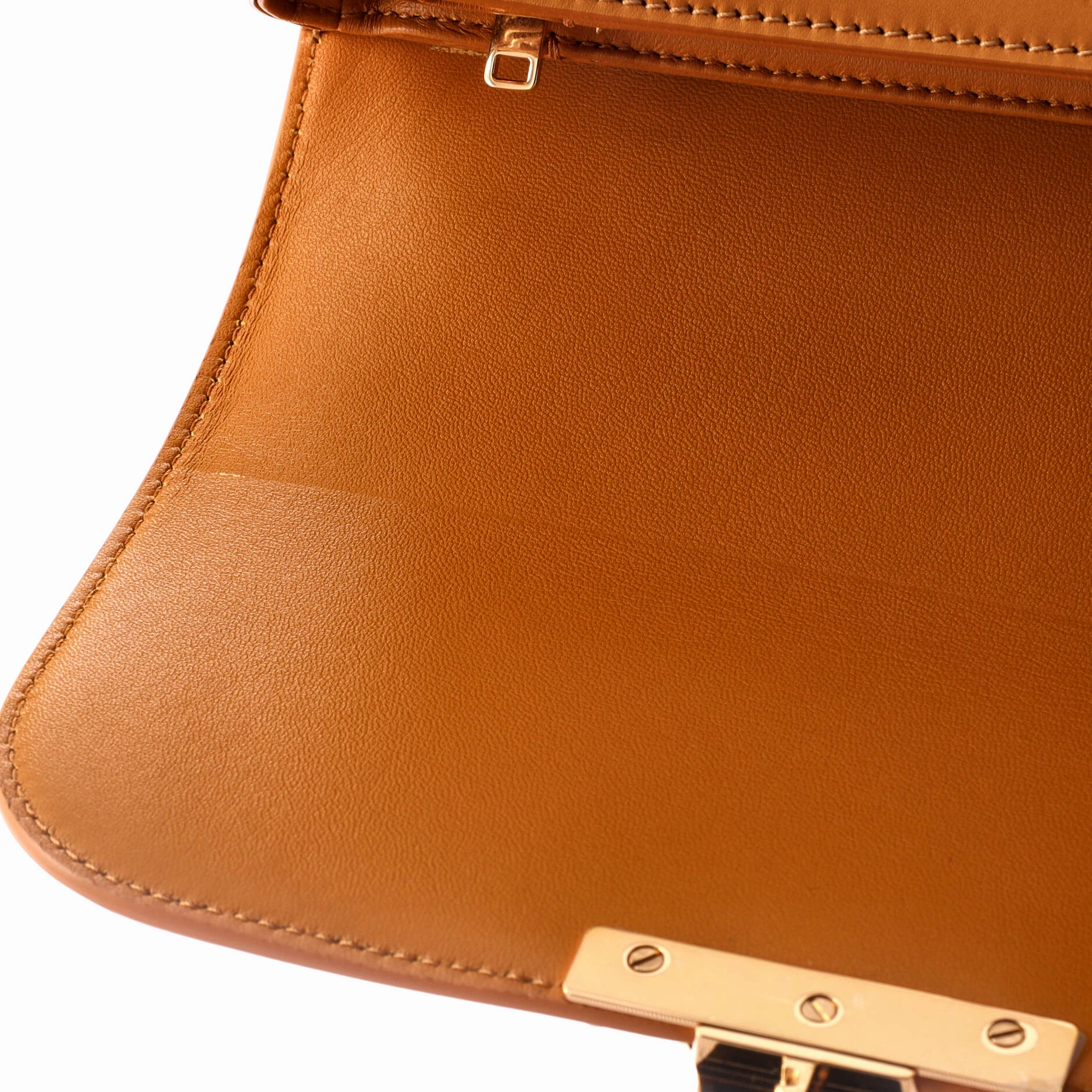 Triomphe Shoulder Bag Smooth Calfskin Medium