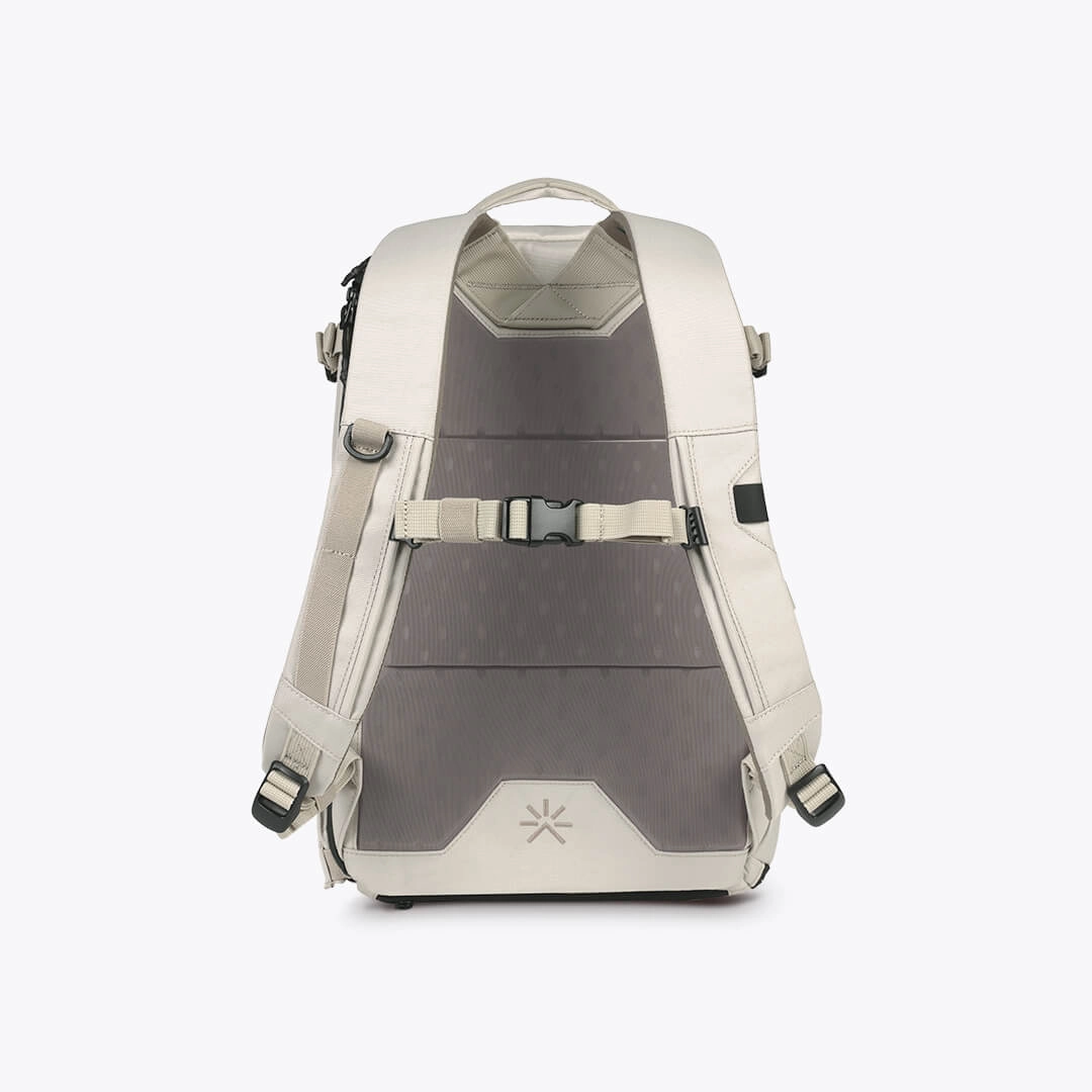 Tropicfeel Nest 1.0 - the everyday adventure backpack