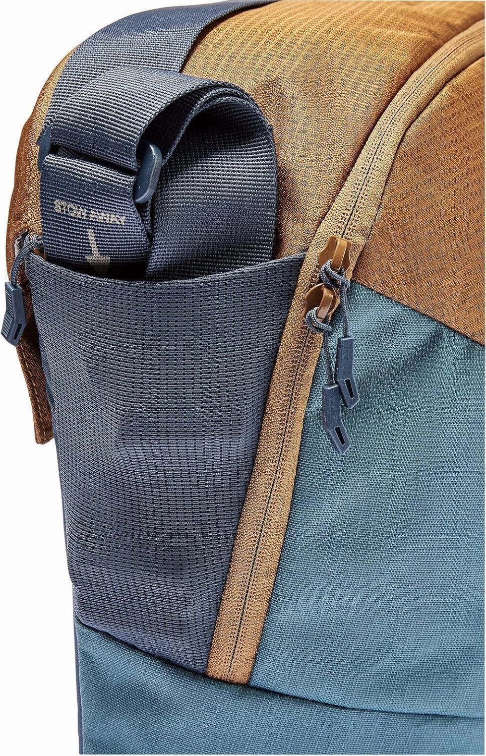 VAUDE Cycle Messenger M - Messengertasche Zum Radfahren mit 15 Liter Volumen - INKL. Regenhlle und Laptopfach