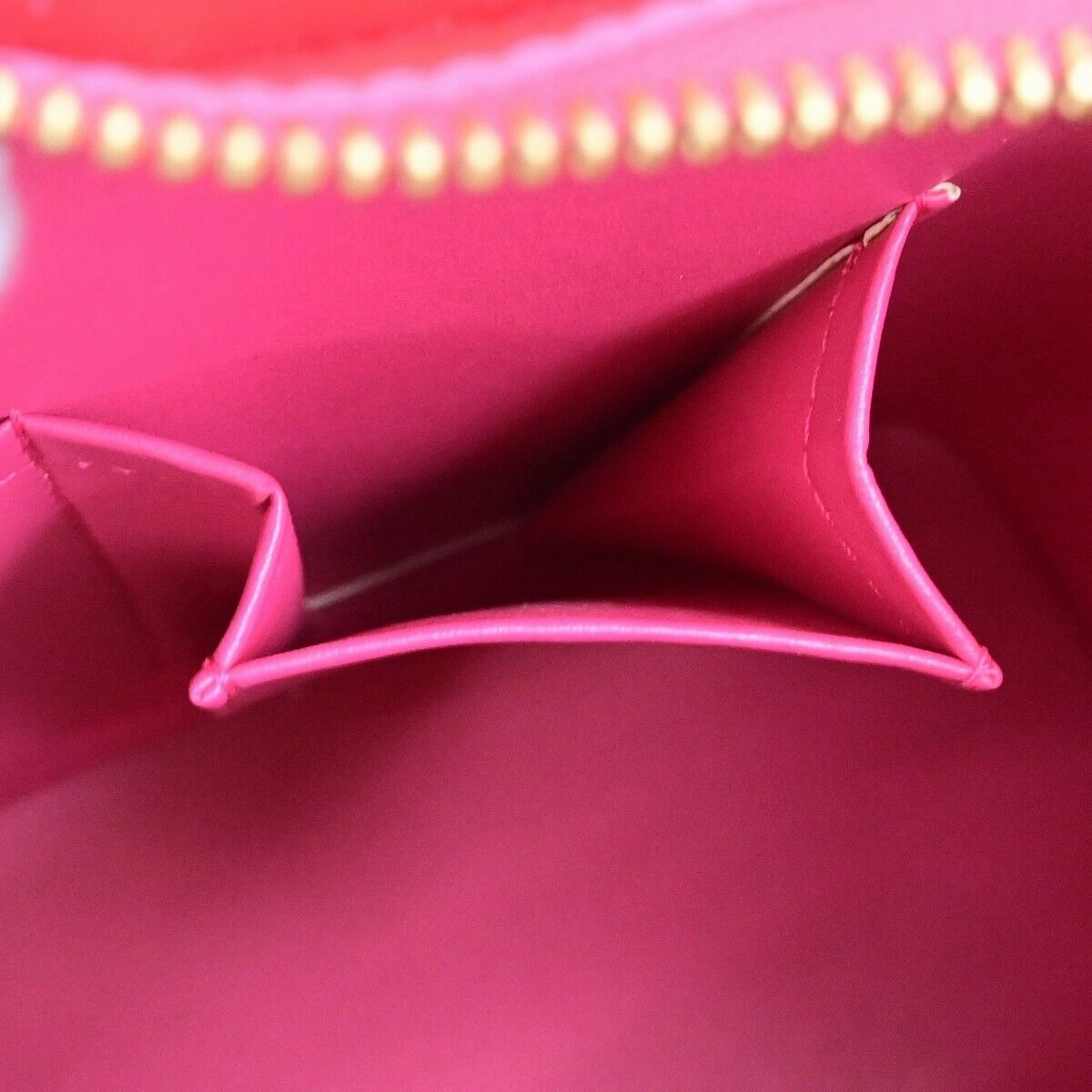 Vernis Pochette Pink Shoulder Bag