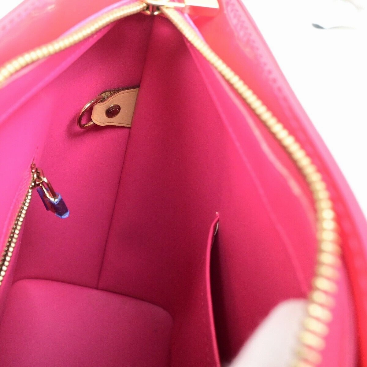 Vernis Pochette Pink Shoulder Bag