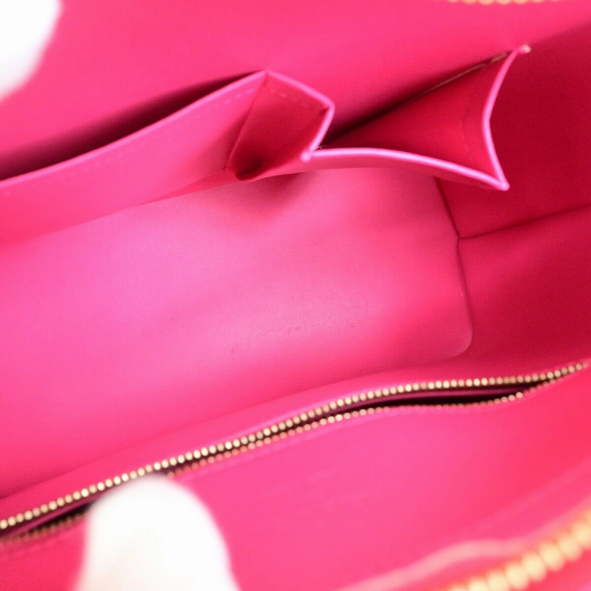 Vernis Pochette Pink Shoulder Bag