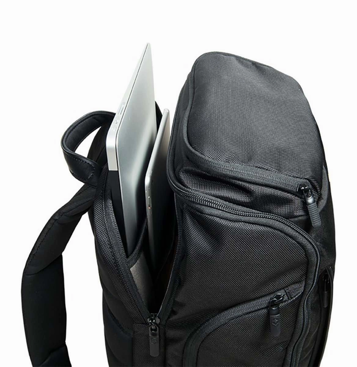 Victorinox Altmont Professional Fliptop Laptop Backpack