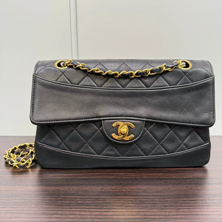 Vintage Chanel Lambskin Single Flap Bag NG13948 Black Shoulder Bag