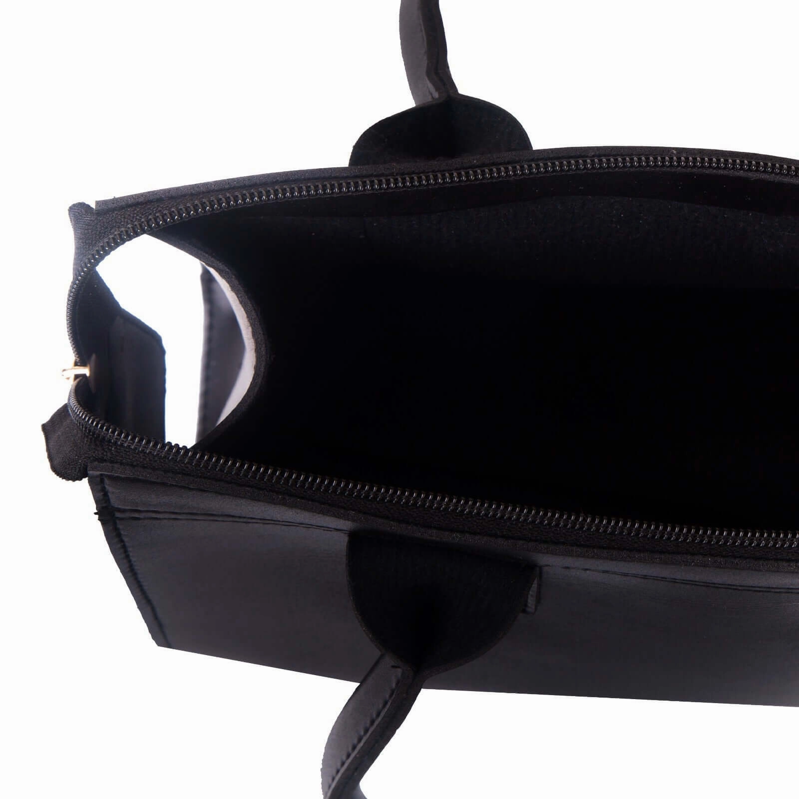 VIVAN BLACK