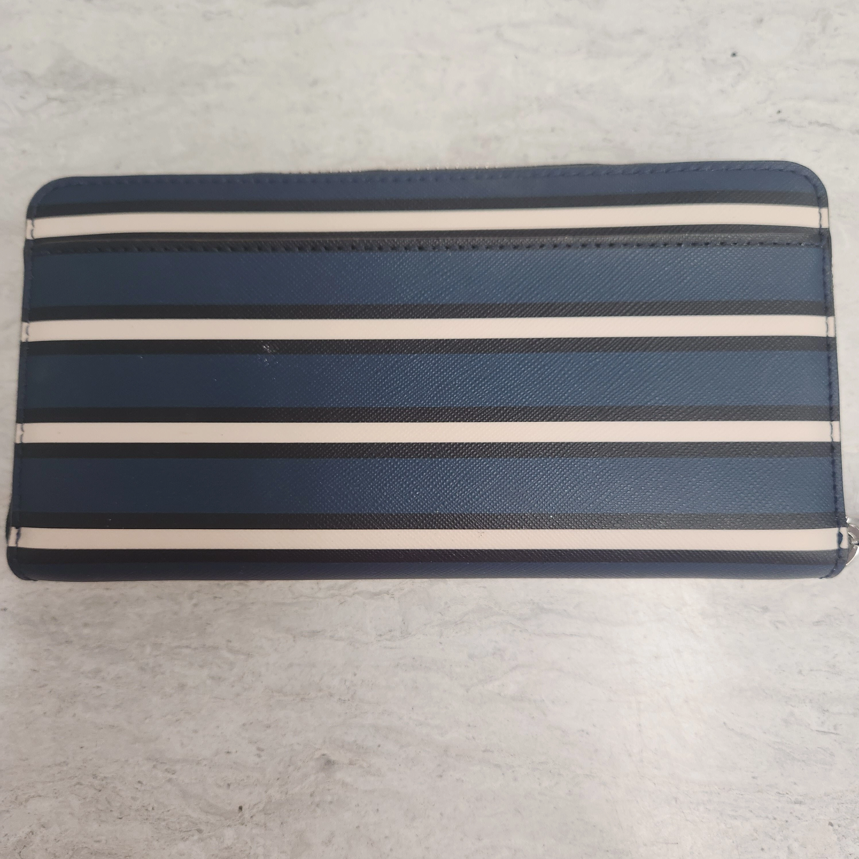 Wallet Designer By Kate Spade  Size: Large