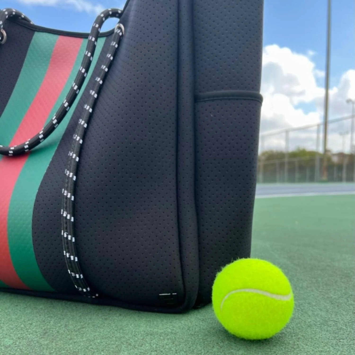 Women Courtside Large Tote Bag In Black/red/green