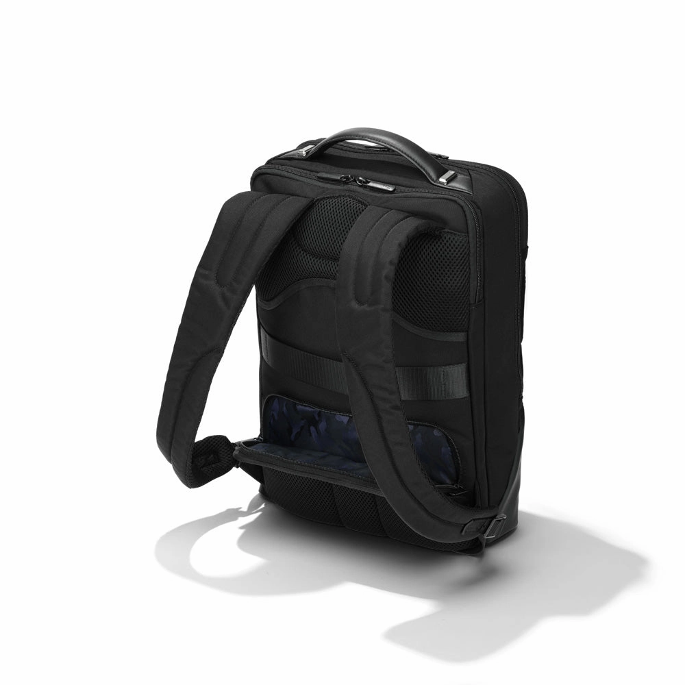 ZERO Halliburton Multimedia Medium Backpack